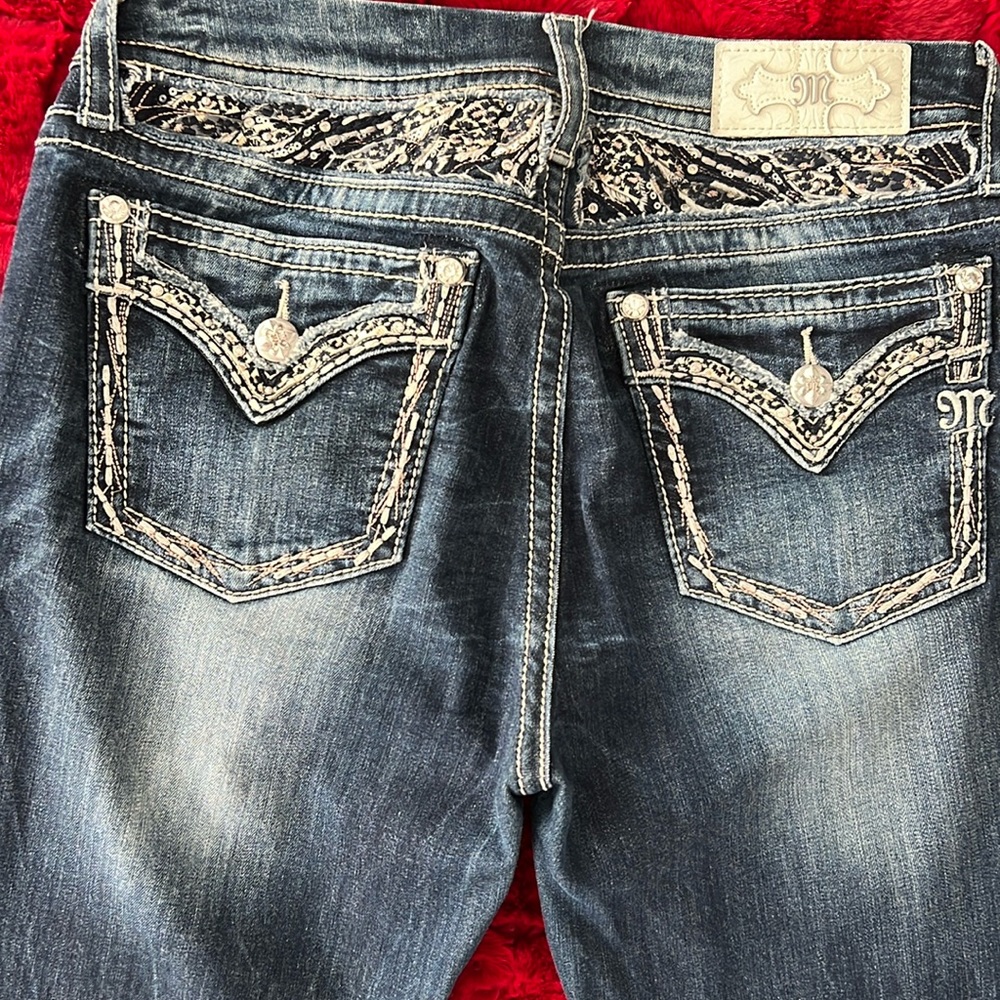 Miss Me women’s curvy bootcut denim, 28 waist, 31 1/2 inseam,